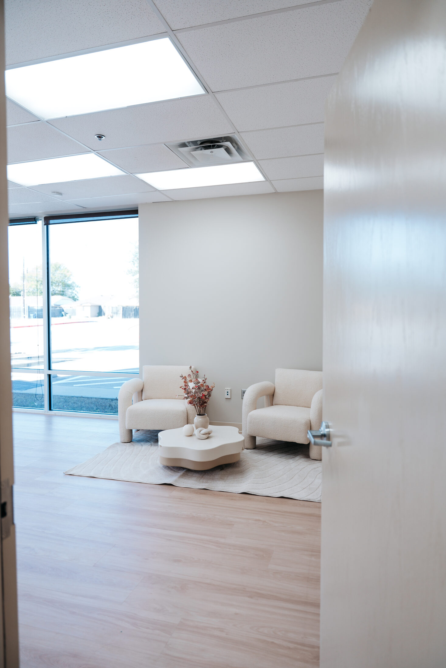 Finished reception lounge at Élan Beauté